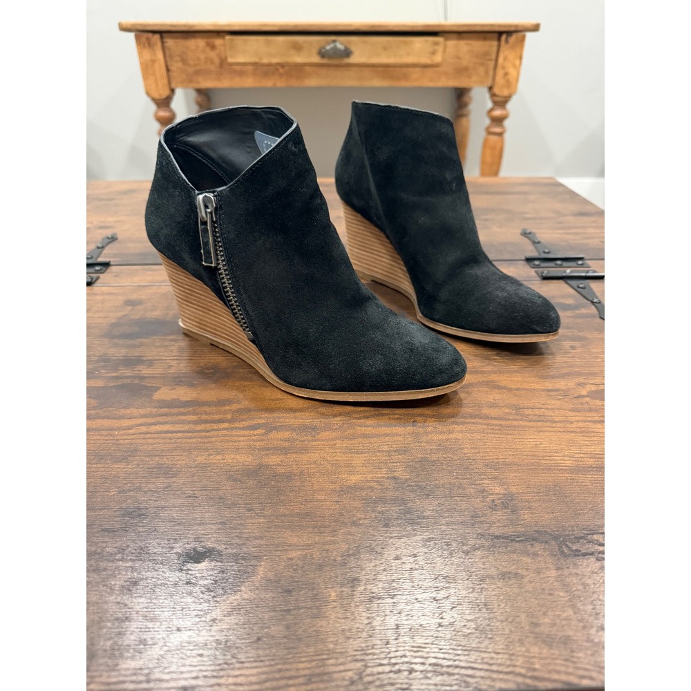 1.STATE Kaleb Wedge Booties Women 8.5 Black Suede Side Zip Minimalist Boho